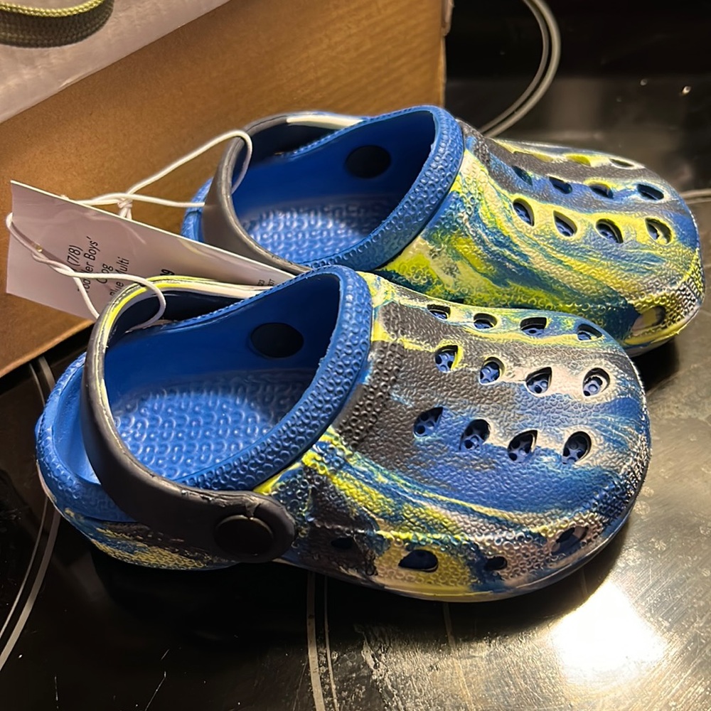 Toddler clog Blue Multi colored size 7:8